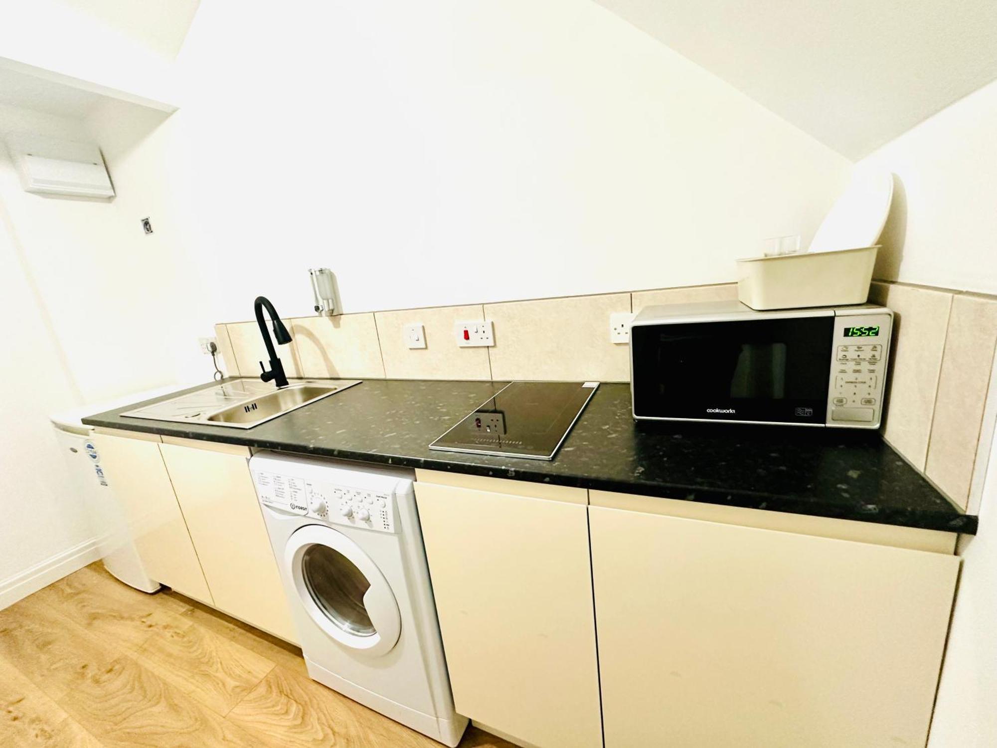 Albert Inn Apartments Манчестър Екстериор снимка